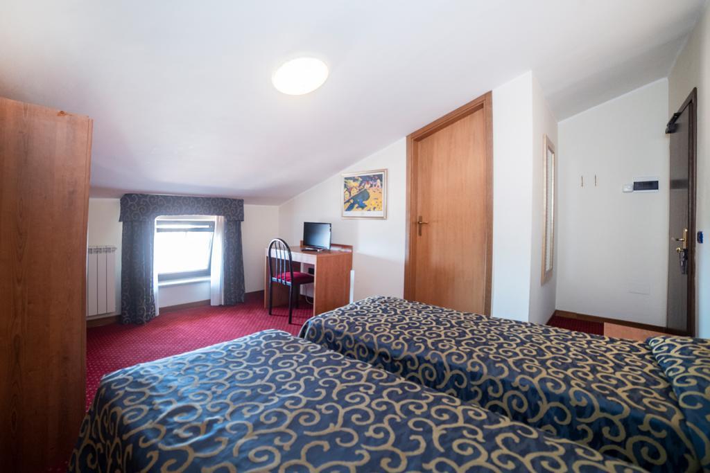 Hotel Italia & Lombardi Montefiascone Exterior photo